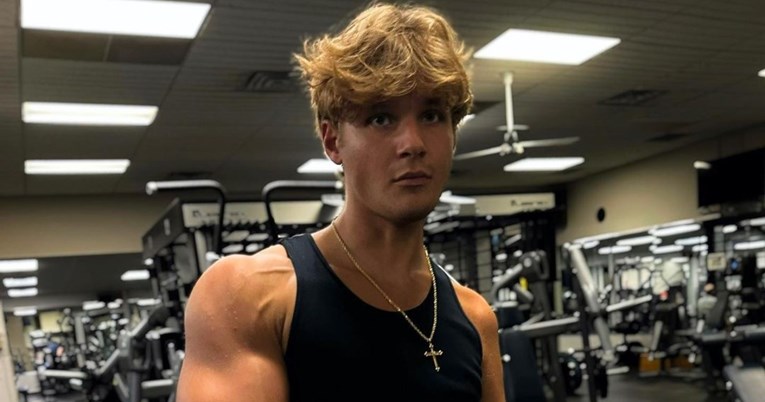 Bodybuilder objasnio zašto mu je jedna ruka mišićava, a druga nije. Razlog je dirljiv