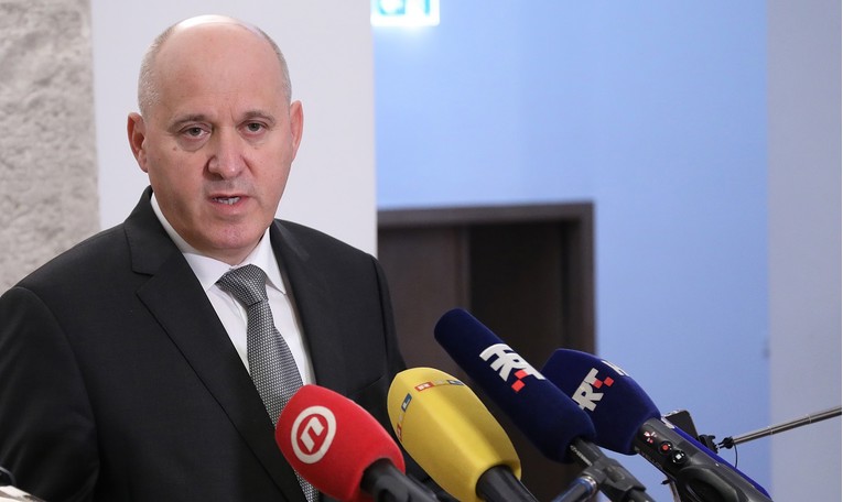 Bačić o klubu: Neka oporba objasni gdje je Ćorićeva odgovornost