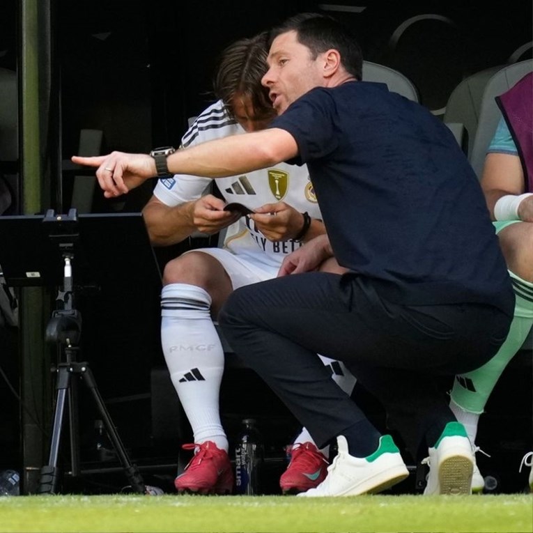 Modrić otvoreno razgovarao s Alonsom: "Tražiš od nas neke druge stvari"