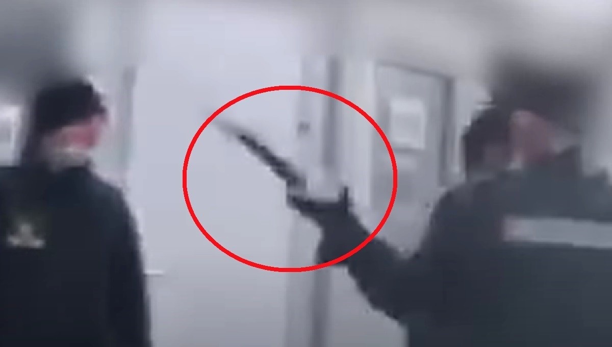 VIDEO Policajci u BiH pendrecima tukli migrante, sve je snimljeno