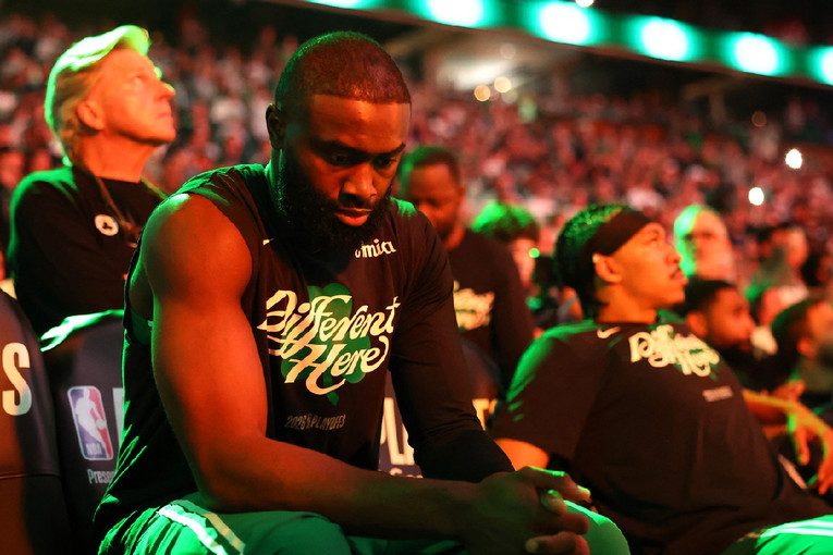 Boston Celticsi ispali u prvoj rundi doigravanja. Vodili su 3:1 u seriji