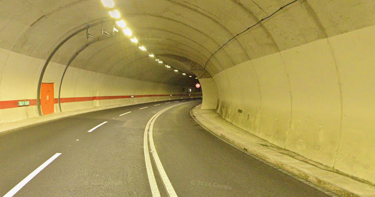 Detalji nesreće u Rijeci: Vozač poginuo na izlazu iz tunela, udario u trafostanicu