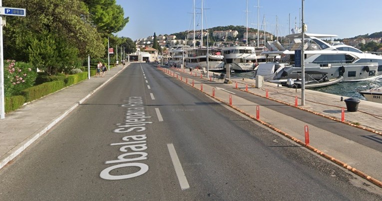 Motorom naletio na pješaka u Dubrovniku. Motorist je sletio i poginuo