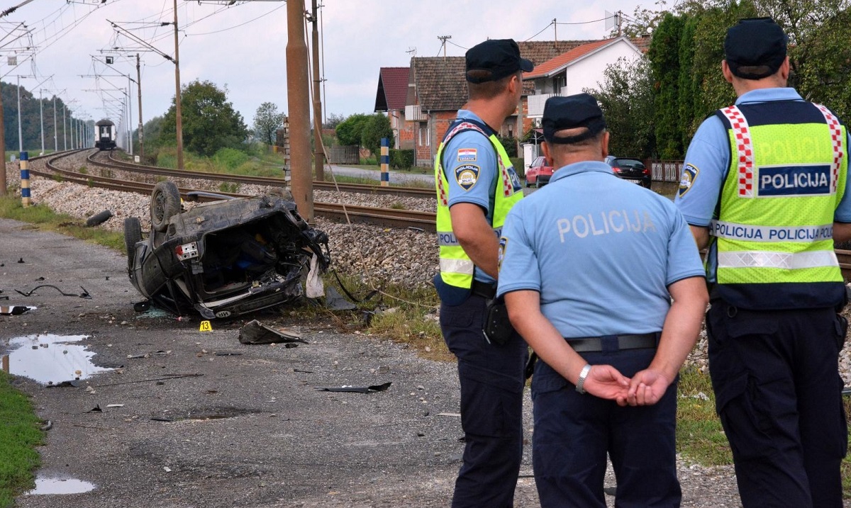 Vlak usmrtio osobu kod Slavonskog Broda