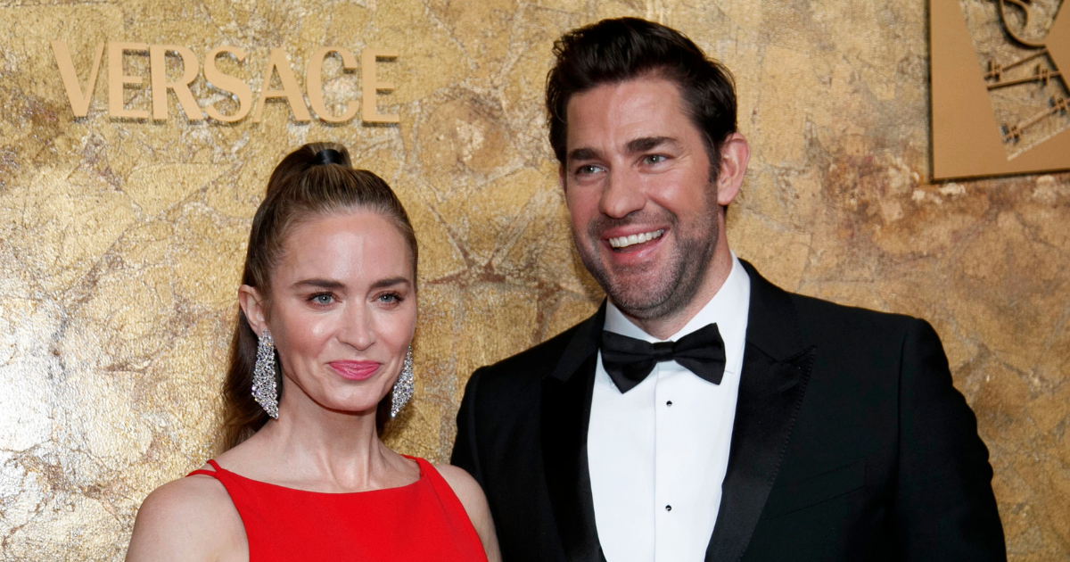 Emily Blunt poručila Johnu Krasinskom: Titulu najzgodnijeg moraš zaslužiti i kod kuće