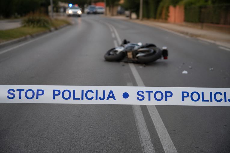 Kod Motovuna poginuo motociklist. Prometnu je skrivila vozačica