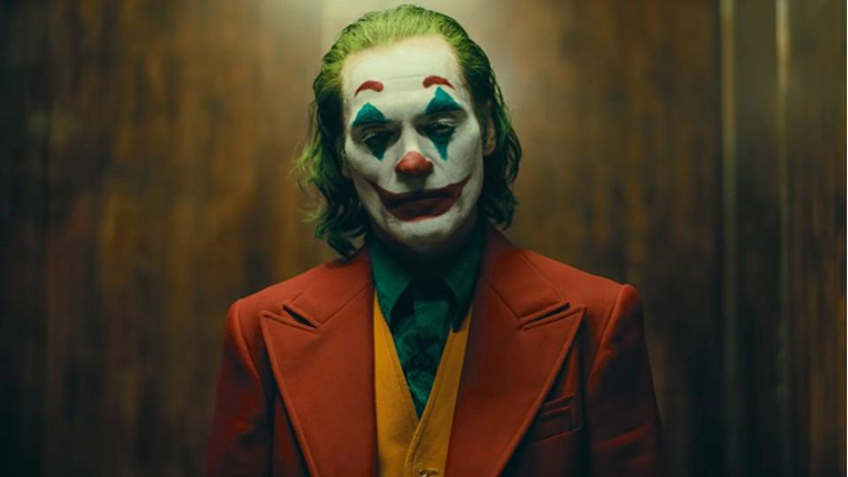 Policija prekinula prikazivanje "Jokera" i iz kina izvela 19 maloljetnika
