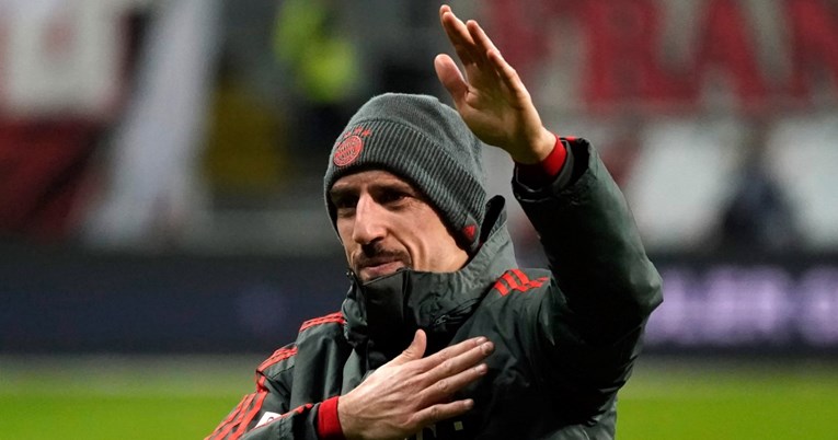 Ribery polaže za trenera i planira povratak u Bayern?
