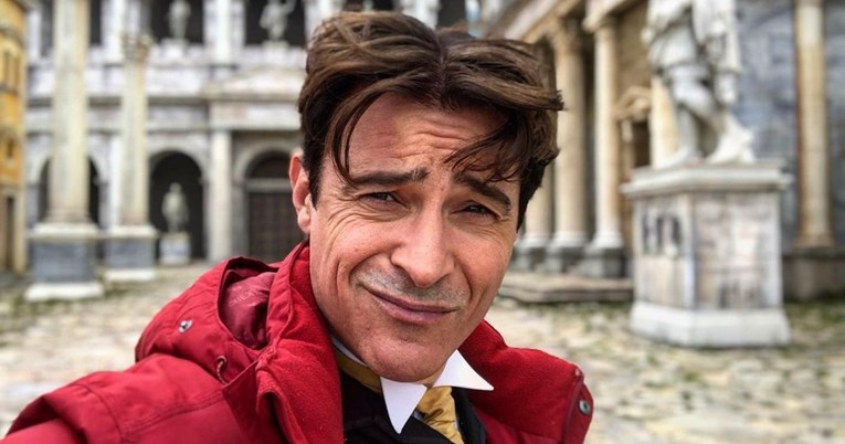 Goran Višnjić zaintrigirao fanove zadnjom fotkom, pišu mu: Novi James Bond?