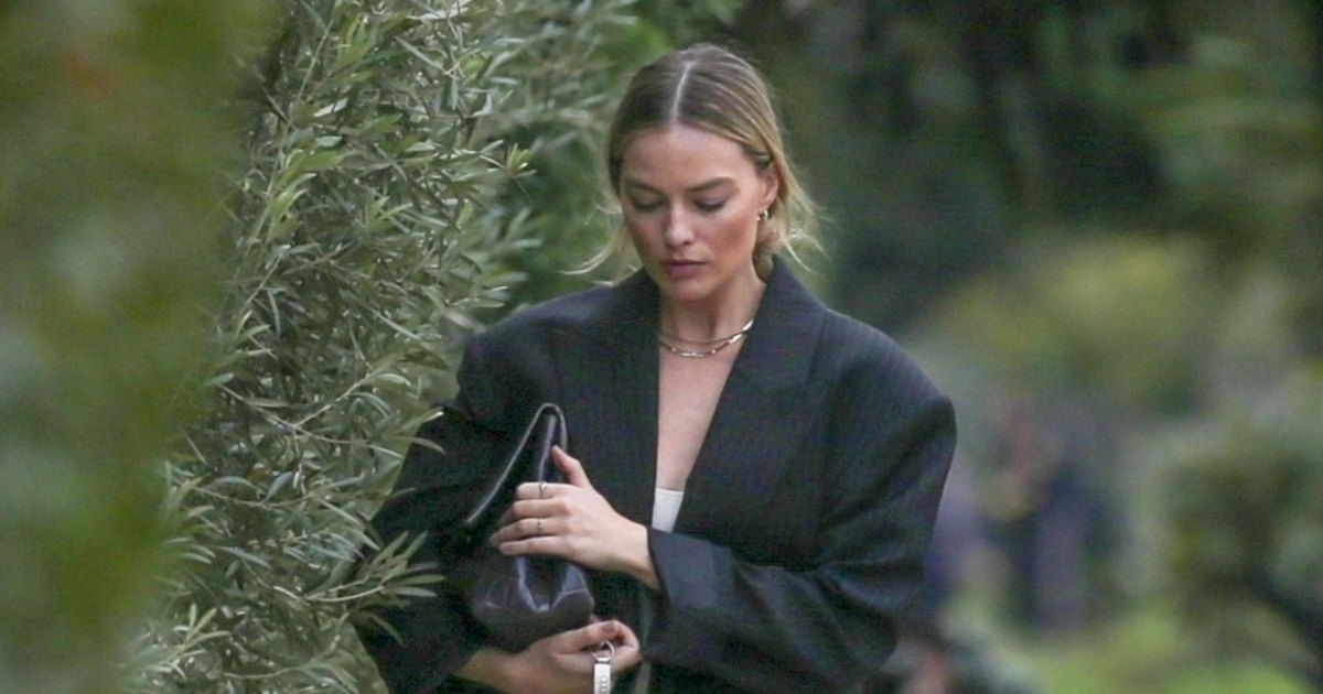 Margot Robbie prošetala jednostavne, a lijepe čizmice. Pronašli smo slične