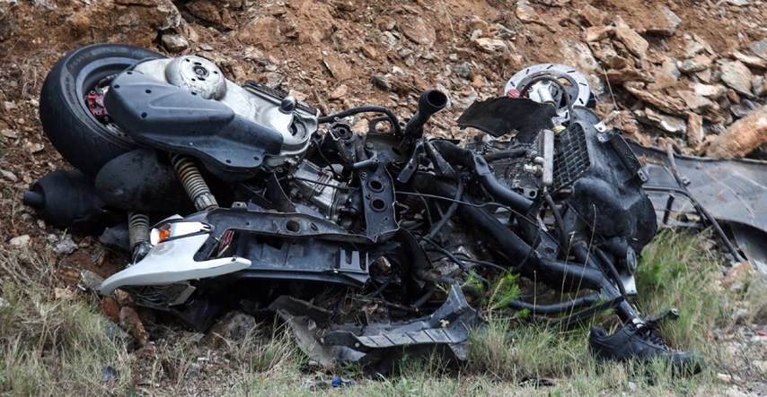 Detalji teške prometne: Na Murteru poginuo maloljetni motociklist bez dozvole