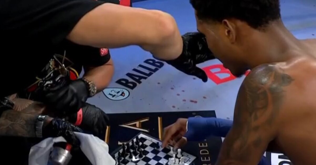 Borac u boksu bez rukavica igrao šah pa slavio nokautom. Pogledajte viralne scene