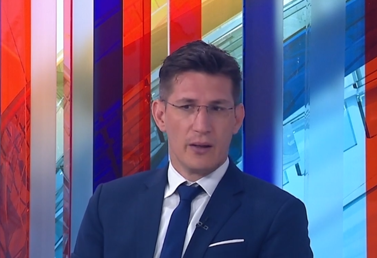 Troskot: Mimohod u Parizu nije samo protokolarna šetnja. Mi tamo nemamo što tražiti