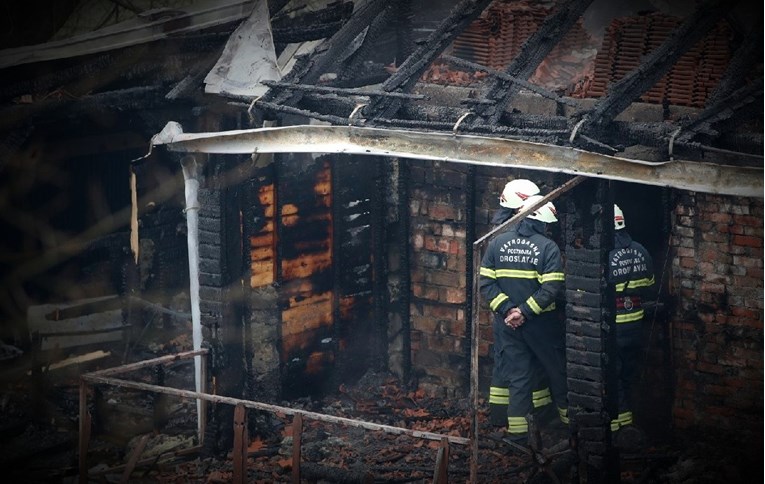 Gotova inspekcija u domu u kojem je umrlo 6 ljudi, radili bez dozvola i prijava