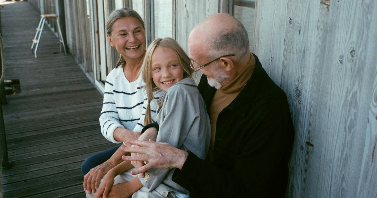 Kako baby boomeri odgajaju unuke i zašto im više ugađaju od roditelja
