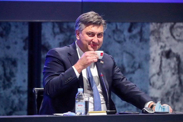 S&P potvrdio A- rejting za Hrvatsku