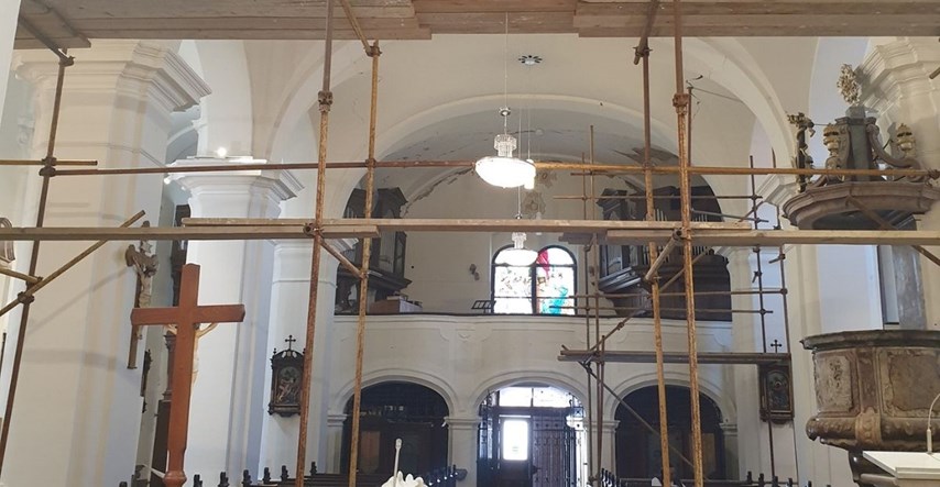 Oštećena crkva na zagrebačkom Dolcu, postoji opasnost od urušavanja zvonika