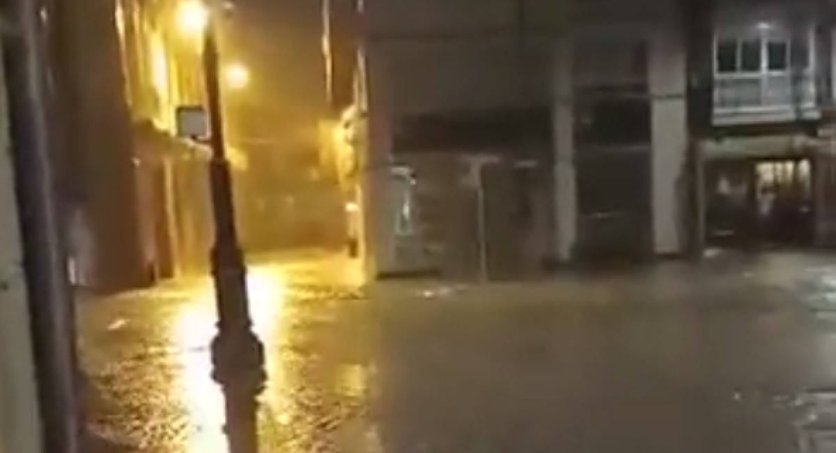 VIDEO Nakon suše na jugu Španjolske pala jaka kiša. Poplavile ulice, zatvorene škole