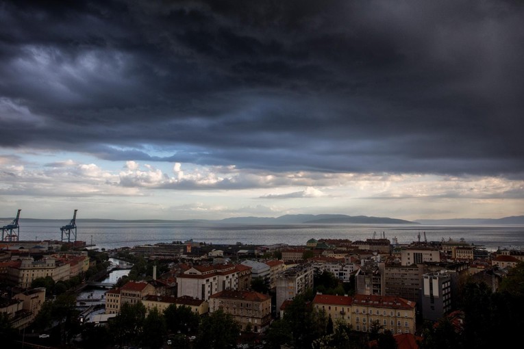 Od sutra nisu potrebne propusnice unutar Primorsko-goranske županije