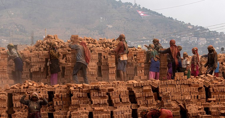 Kakav je život u Nepalu, zemlji iz koje nam masovno stižu radnici?