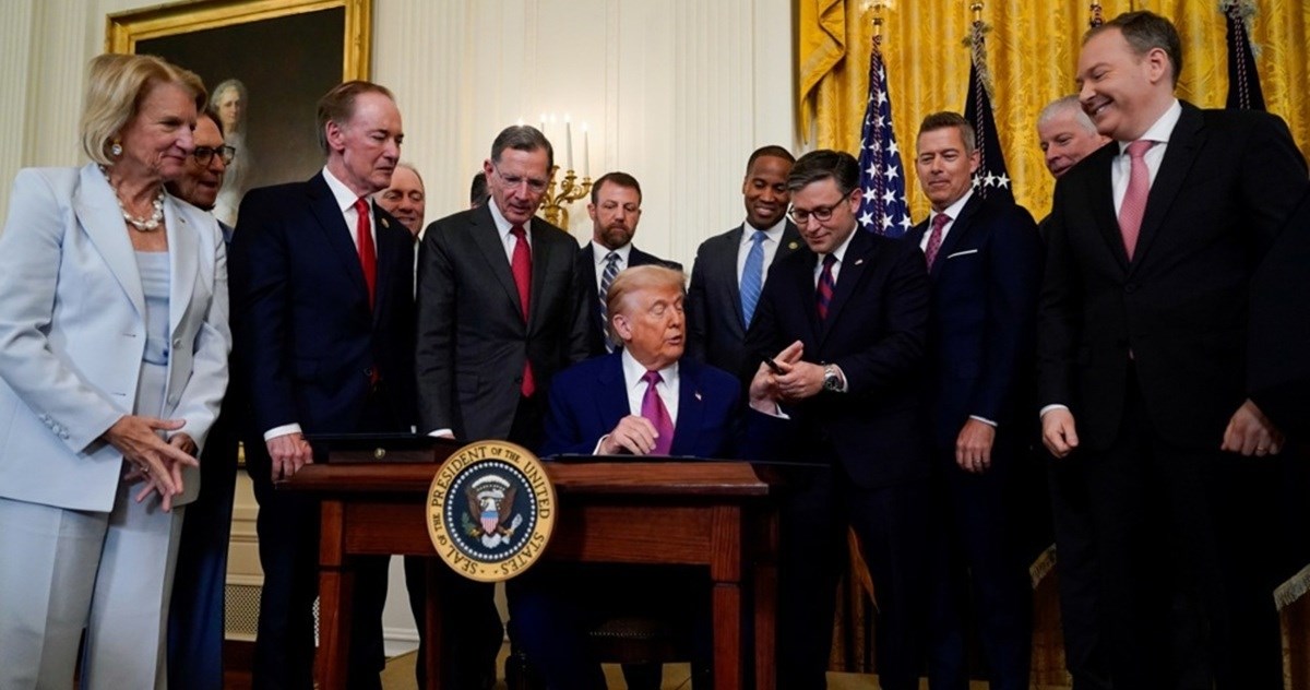Kongres tijesnom većinom izglasao veliki Trumpov zakon. "Ovo je grozota"