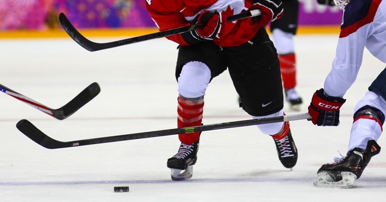 Petorica kanadskih hokejaša optužena za seksualno zlostavljanje