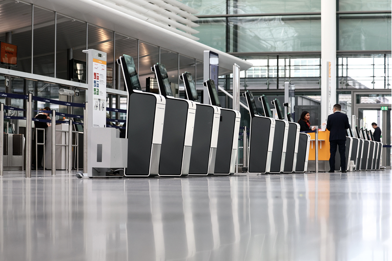 Jedan od najotrovnijih škorpiona ubo putnicu na aerodromu u Düsseldorfu