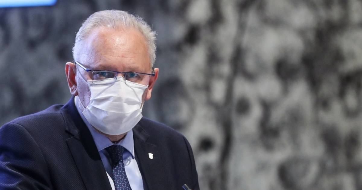 Beroš: Cijepljeno je 36.9 posto odraslih. Božinović: Covid-putovnice su spremne
