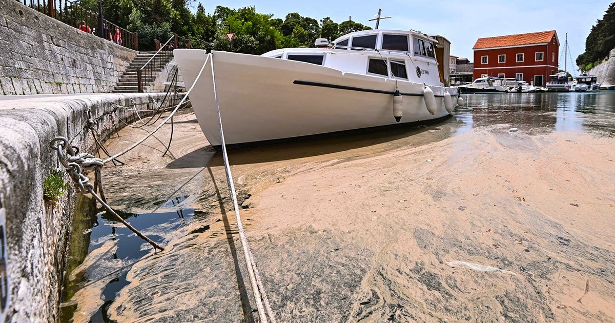 U Jadranu najveće količine sluzi od 2004. U čemu je problem i kada će to prestati?