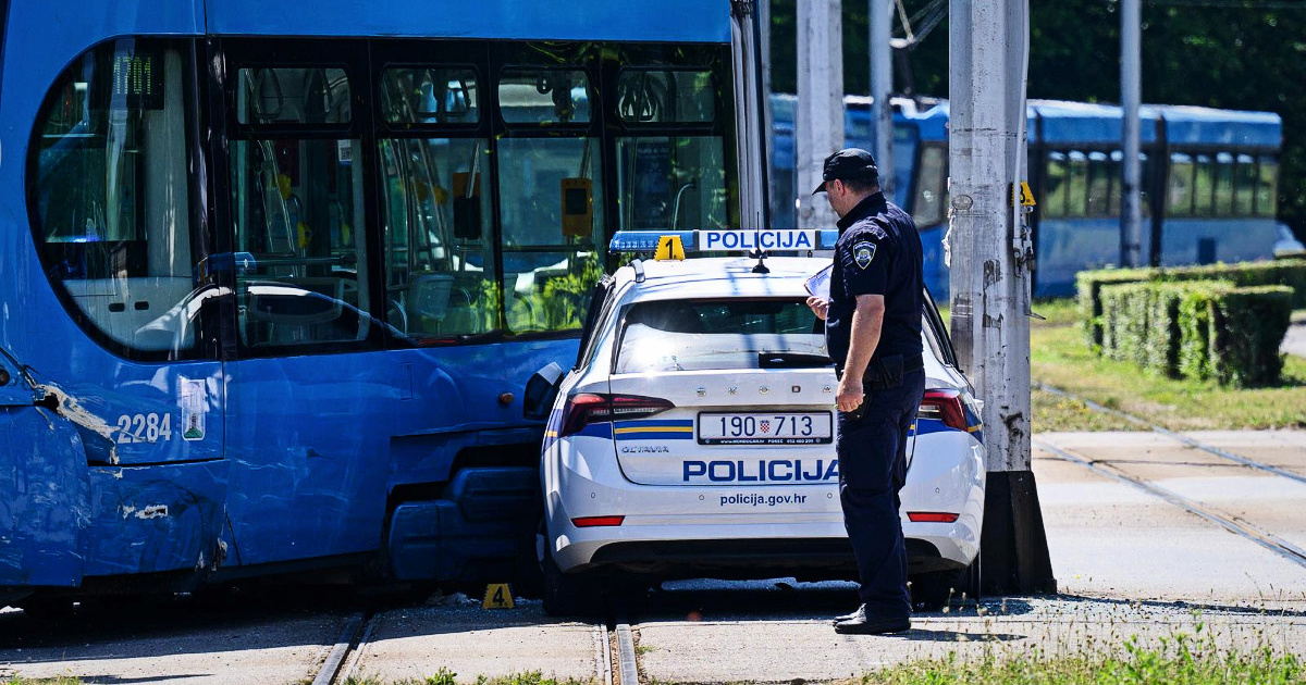 FOTO Sudarili se tramvaj i policijski auto u Zagrebu