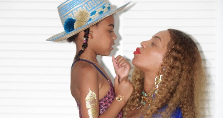 Paparazzi pitao Beyonceinu osmogodišnju kćer što ima u torbici. Njen odgovor oduševio obožavatelje