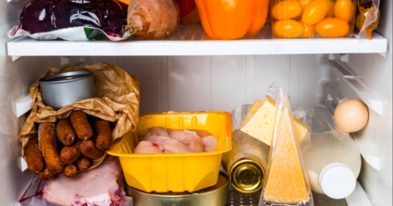 Oslobodite prostor u hladnjaku, evo koje namirnice mogu biti na sobnoj temperaturi