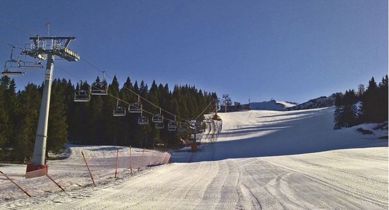 Pokvarila se žičara na slovenskom skijalištu, ljudi satima čekali prijevoz s planine
