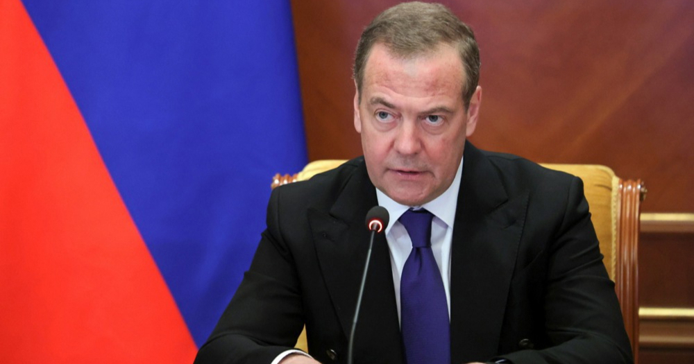 Medvedev: Zona zabrane leta iznad Ukrajine značila bi rat između NATO-a i Rusije