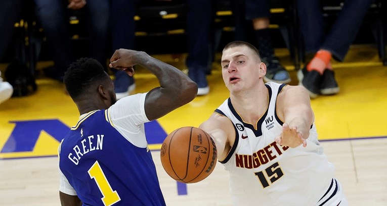 Jokić triple-doubleom srušio Oklahomu i dostigao Wilta Chamberlaina