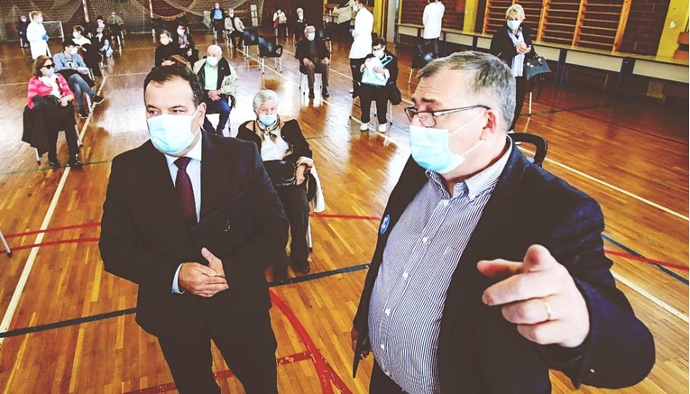 Cijena platforme je 4.5 mil. kn. Capak: Možda ćemo na cijepljenje zvati preko novina