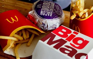 McDonald's radi na svom najvećem burgeru ikad, evo što se za sada zna