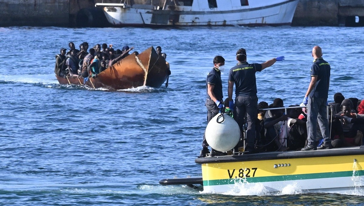 Na brodu s migrantima u Italiji nađeno mrtvo novorođenče