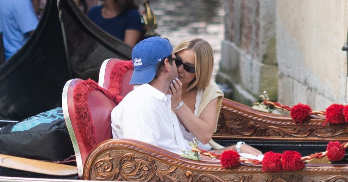 Sydney Sweeney i Scooter Braun ljubili se tijekom vožnje gondolom u Veneciji
