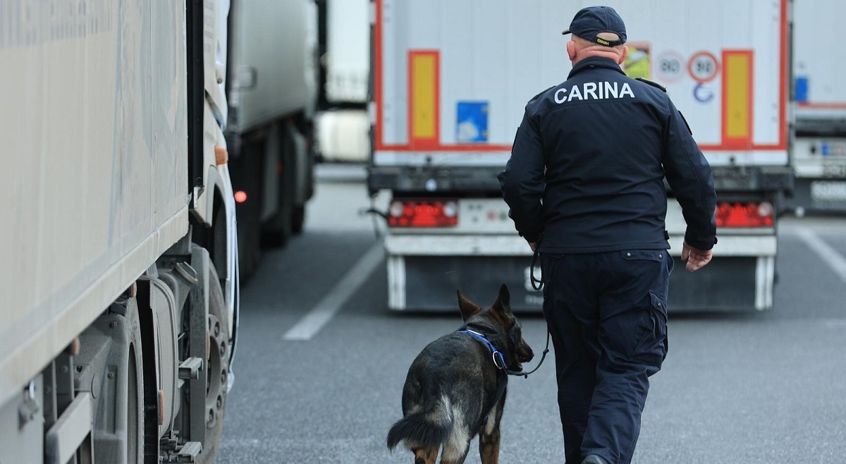 Velike kolone kamiona na granici sa Srbijom. Čeka se satima