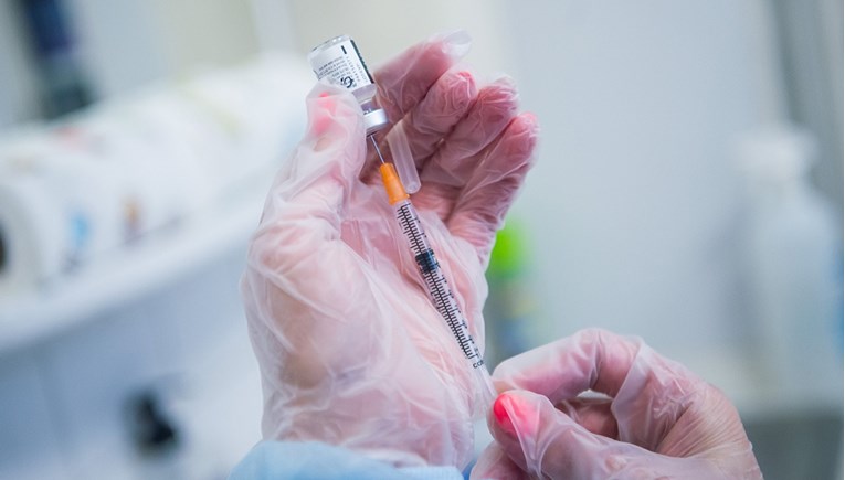 BioNTech će ove godine isporučiti dvije milijarde doza cjepiva