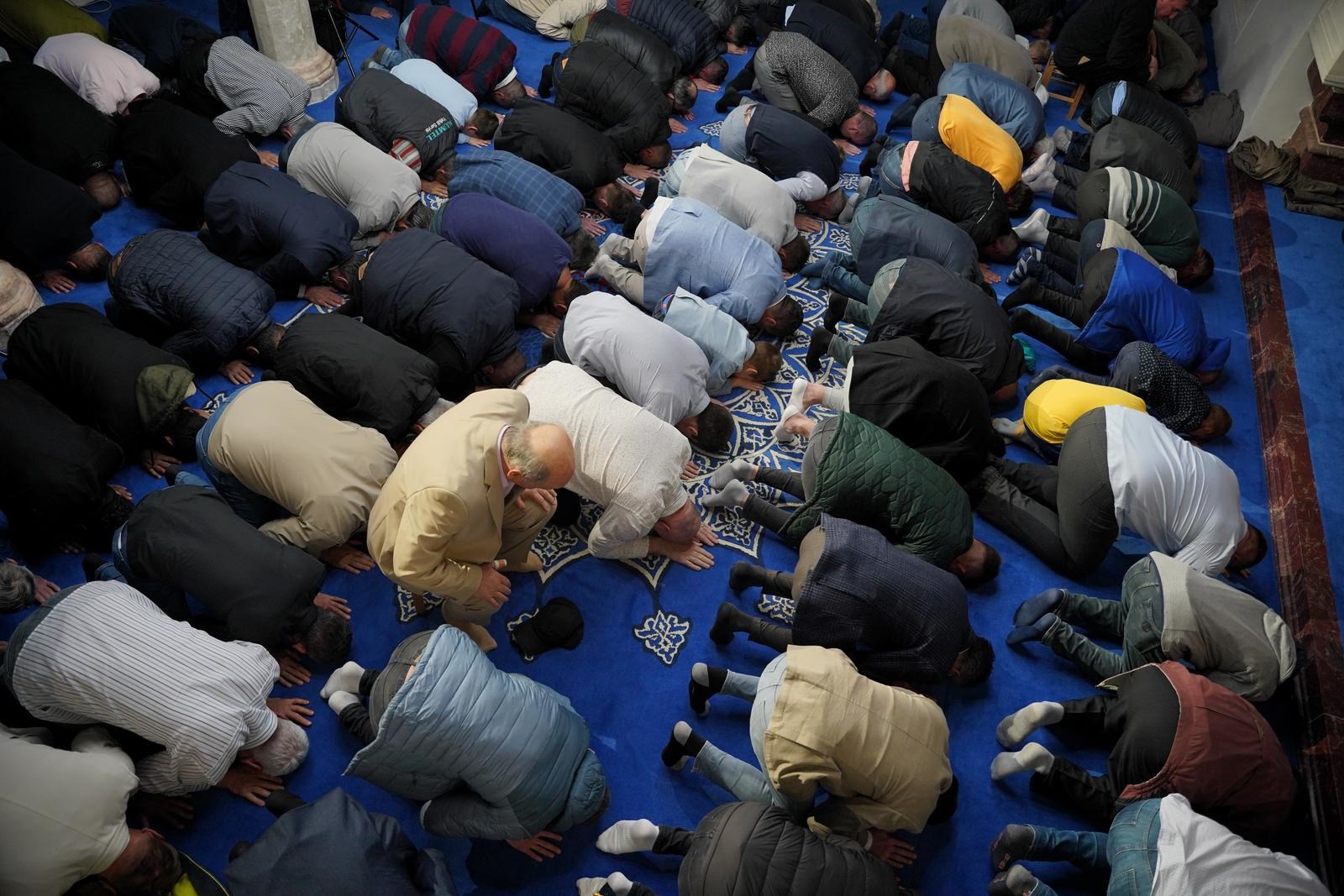 Islamska zajednica BiH: Meta smo napada radikalnih desničara