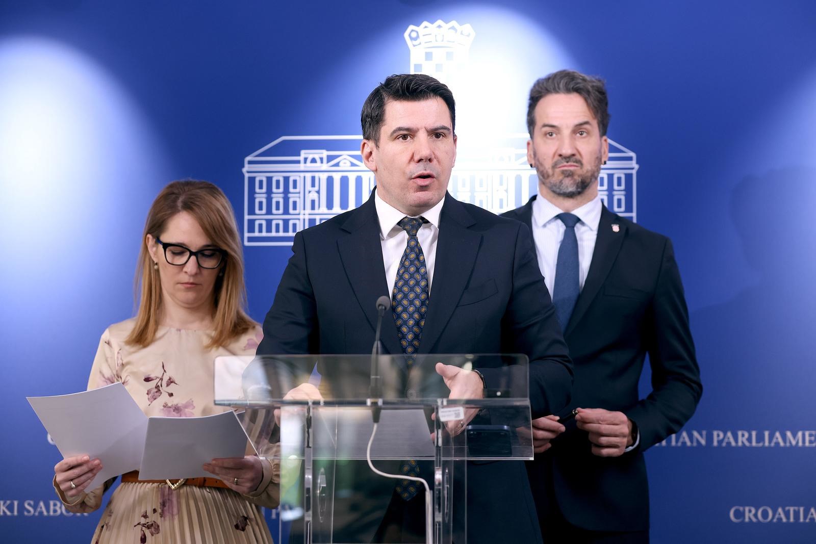 Grmoja: Surogatstvo u inozemstvu treba kažnjavati