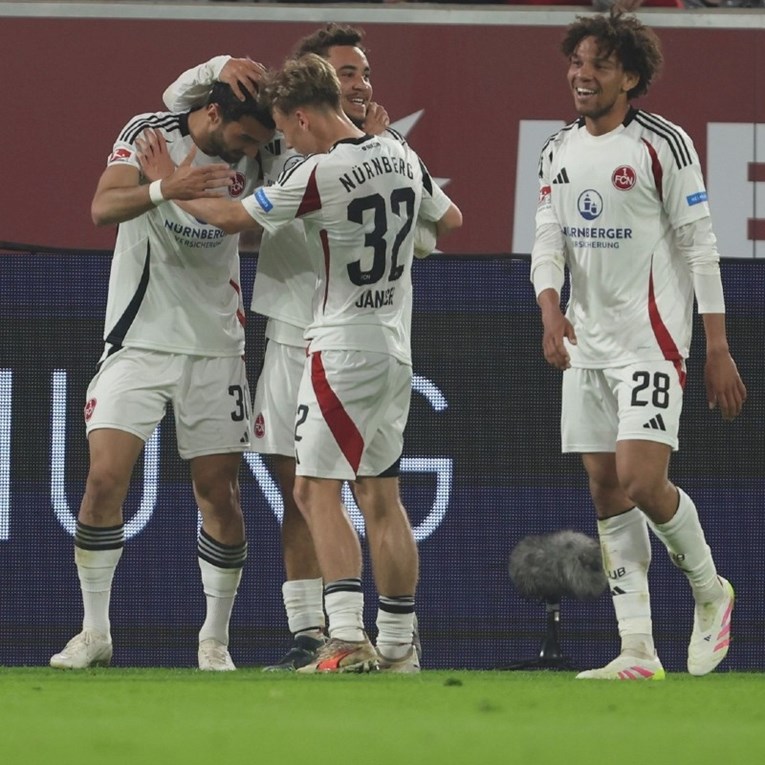 VIDEO Bivši dinamovac trpa u Njemačkoj. Zabio je s 35 metara na prazan gol