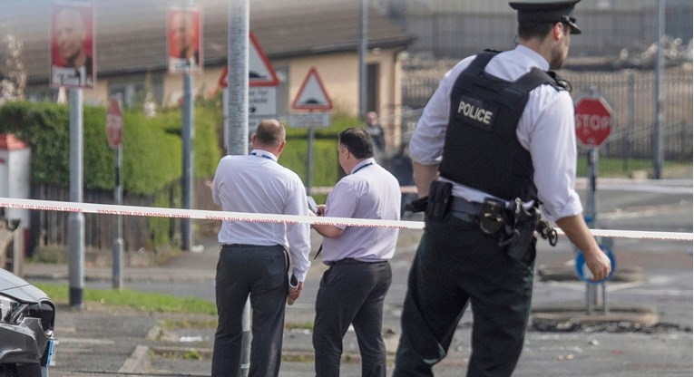 Policajac u Sjevernoj Irskoj upucan pred očima svog sina. Sumnja pala na Novu IRA-u