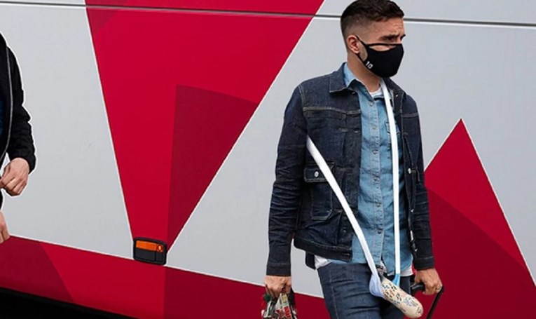 Srpska zvijezda Ajaxa u gips stavila svoju muškost i tako hodala Amsterdamom
