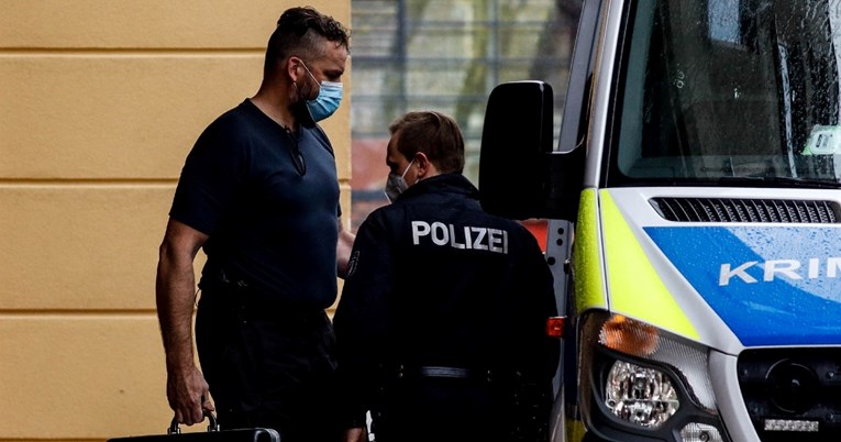 Trojica maloljetnika u Njemačkoj pretukla dječaka (15). Pronađen je na groblju