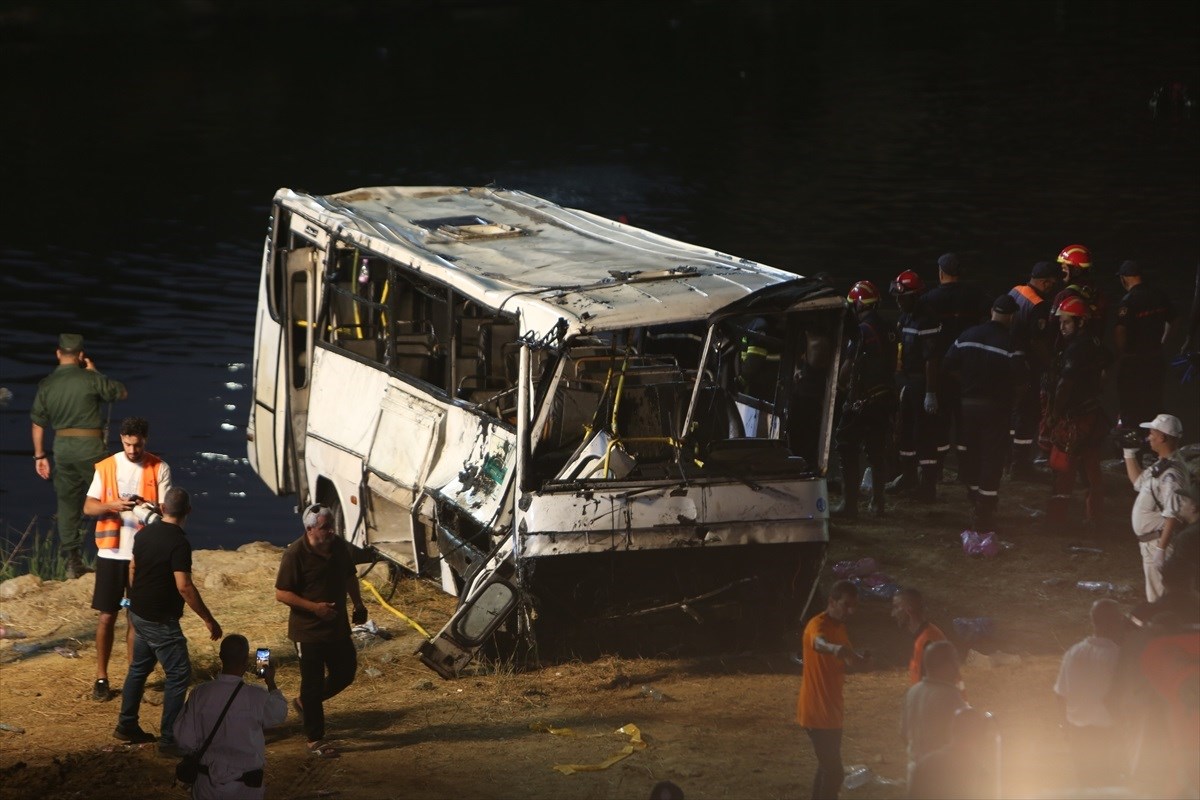 Autobus pao u rijeku u Alžiru, poginulo 18 osoba