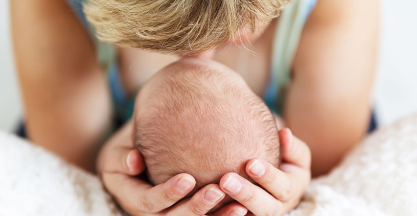 Baka rodila peto dijete: Mislila sam da ne mogu zatrudnjeti u menopauzi