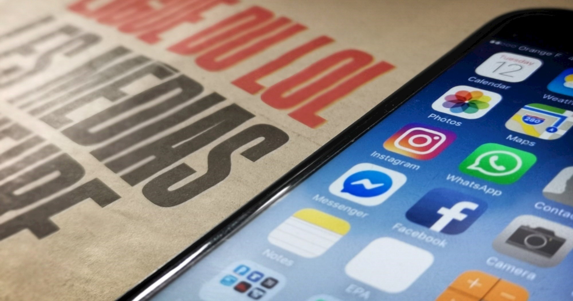 AP: Radikalizirane tinejdžere policija otkriva tek kad se nađu s nožem na ulici